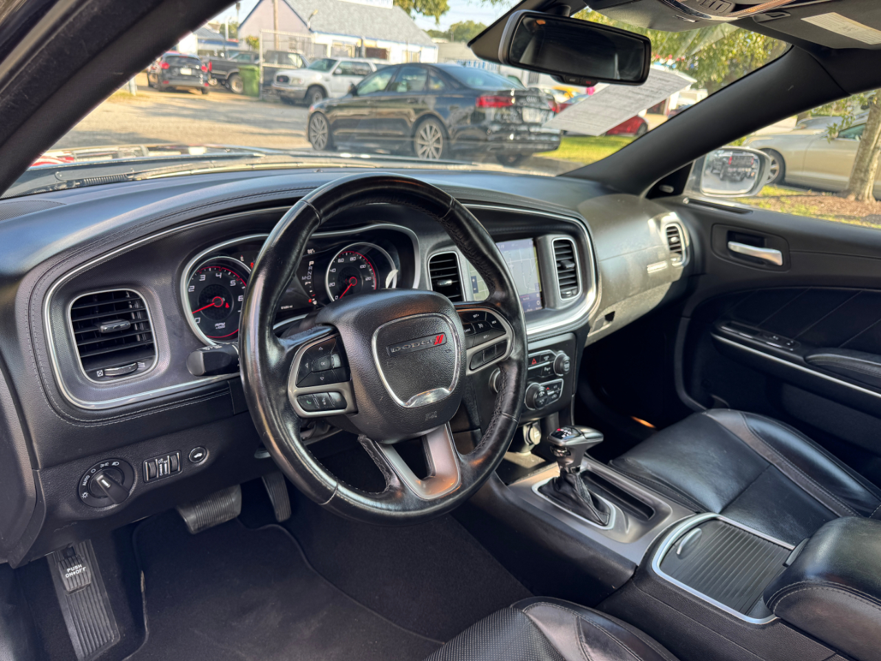 2022 Dodge Charger SXT photo 7