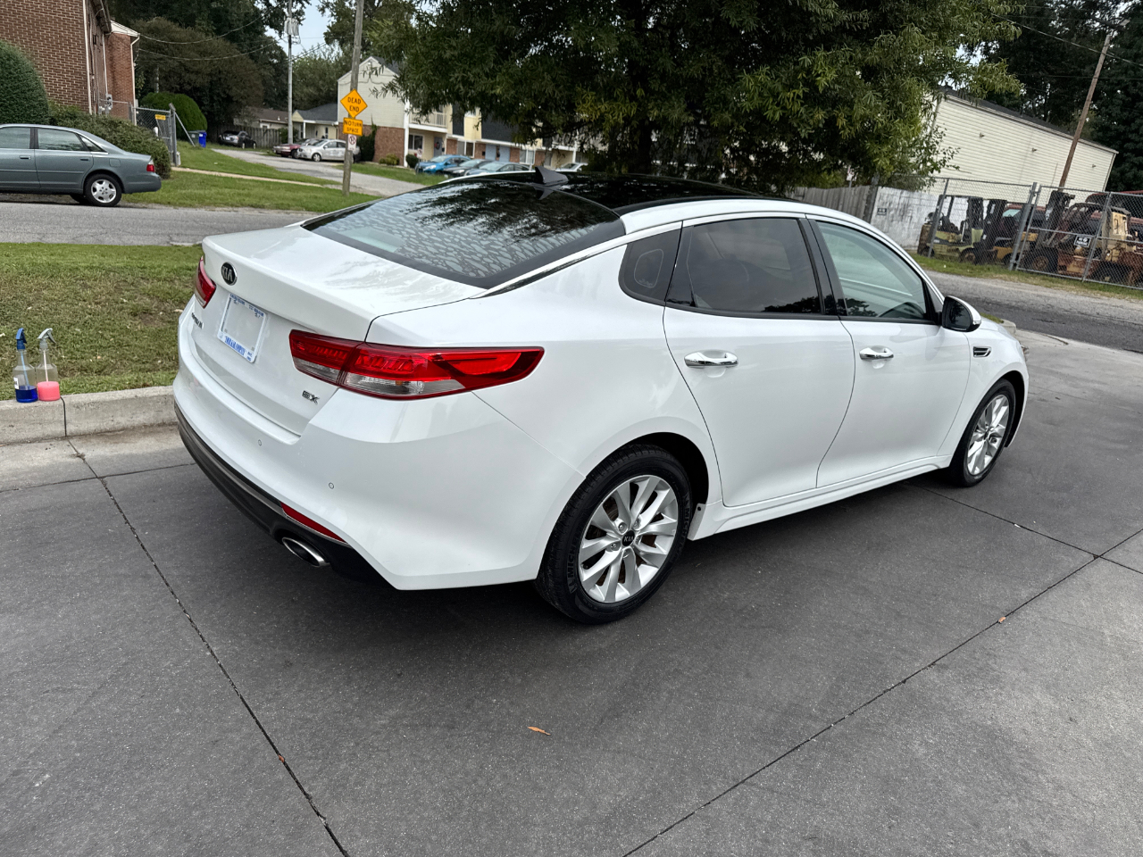 2016 Kia Optima EX photo 4