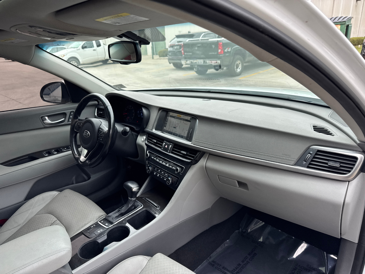 2016 Kia Optima EX photo 17