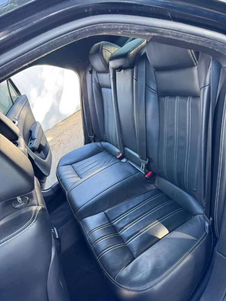 2015 Chrysler 300 photo 5