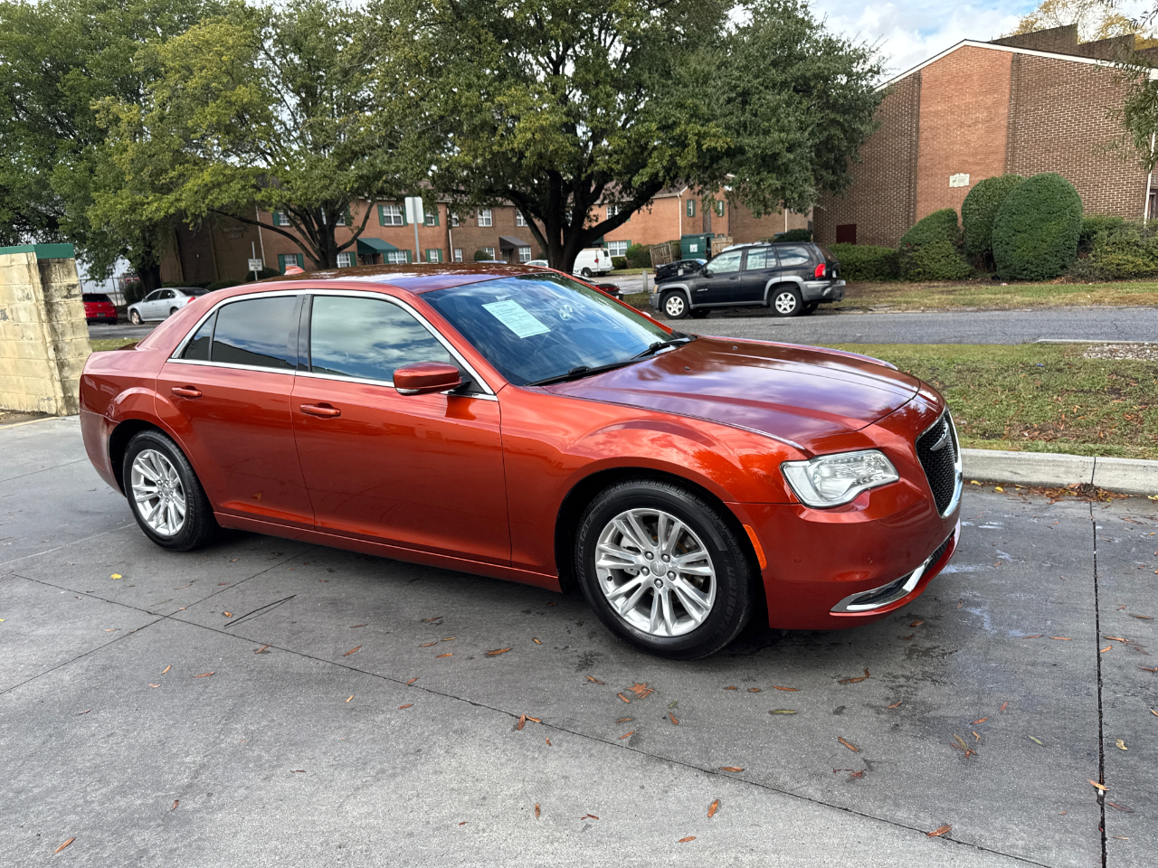Chrysler 300 Touring L RWD 2021