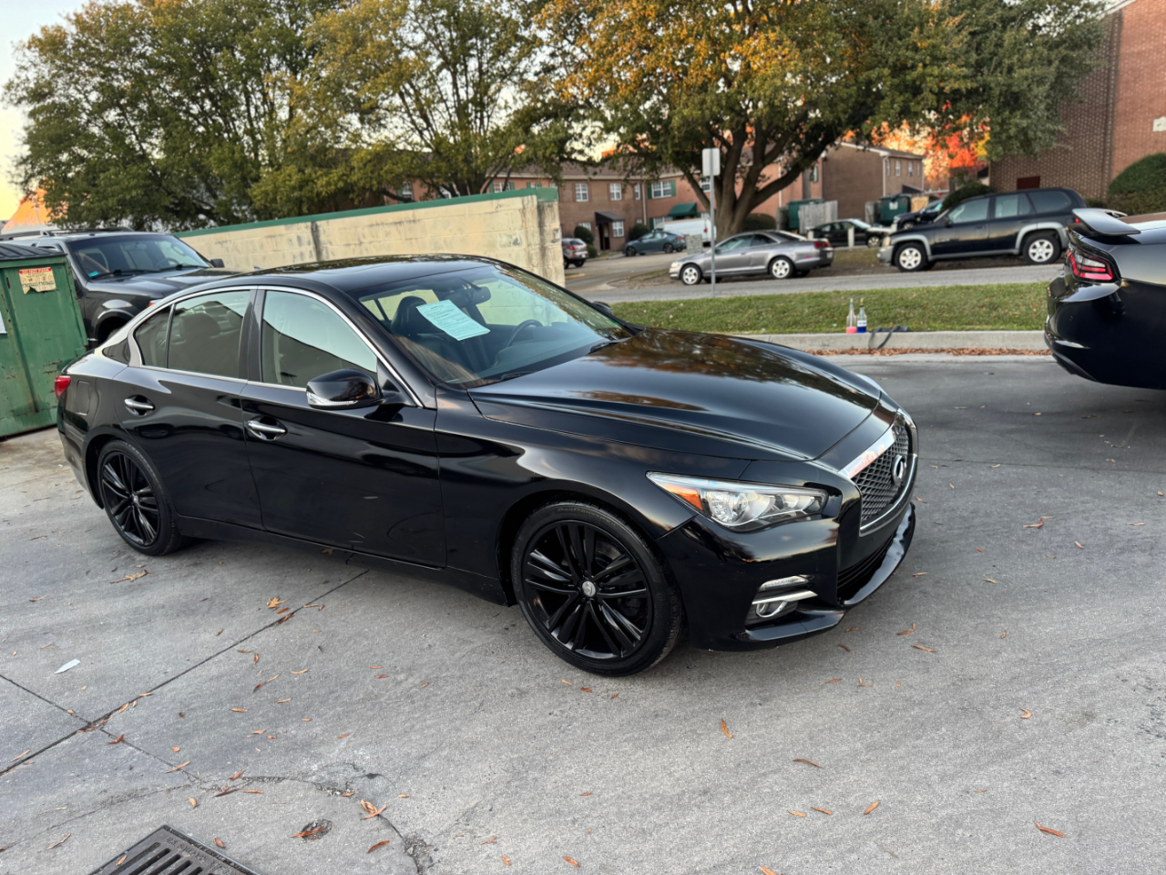 2015 Infiniti Q50 Premium photo 2