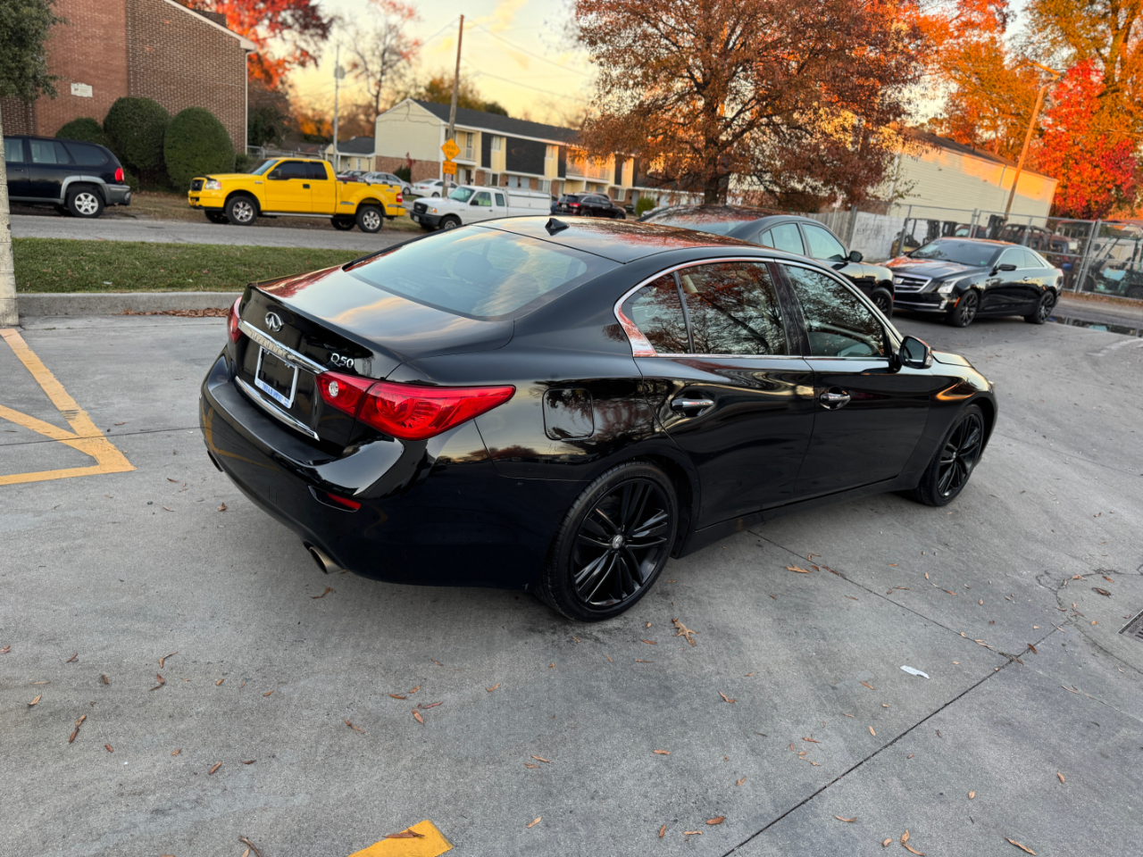 2015 Infiniti Q50 Premium photo 4