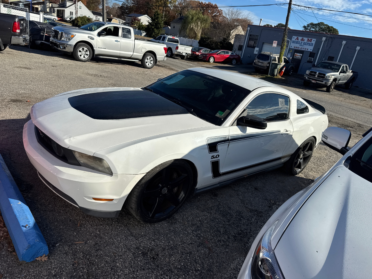 2012 Ford Mustang GT photo 3