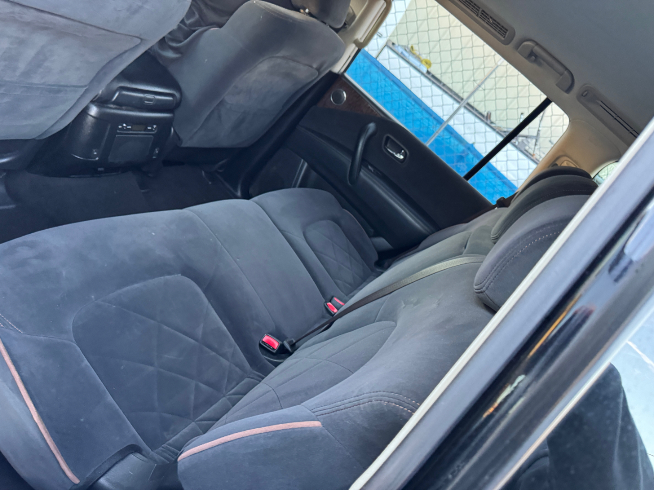 2018 Nissan Armada SV photo 3