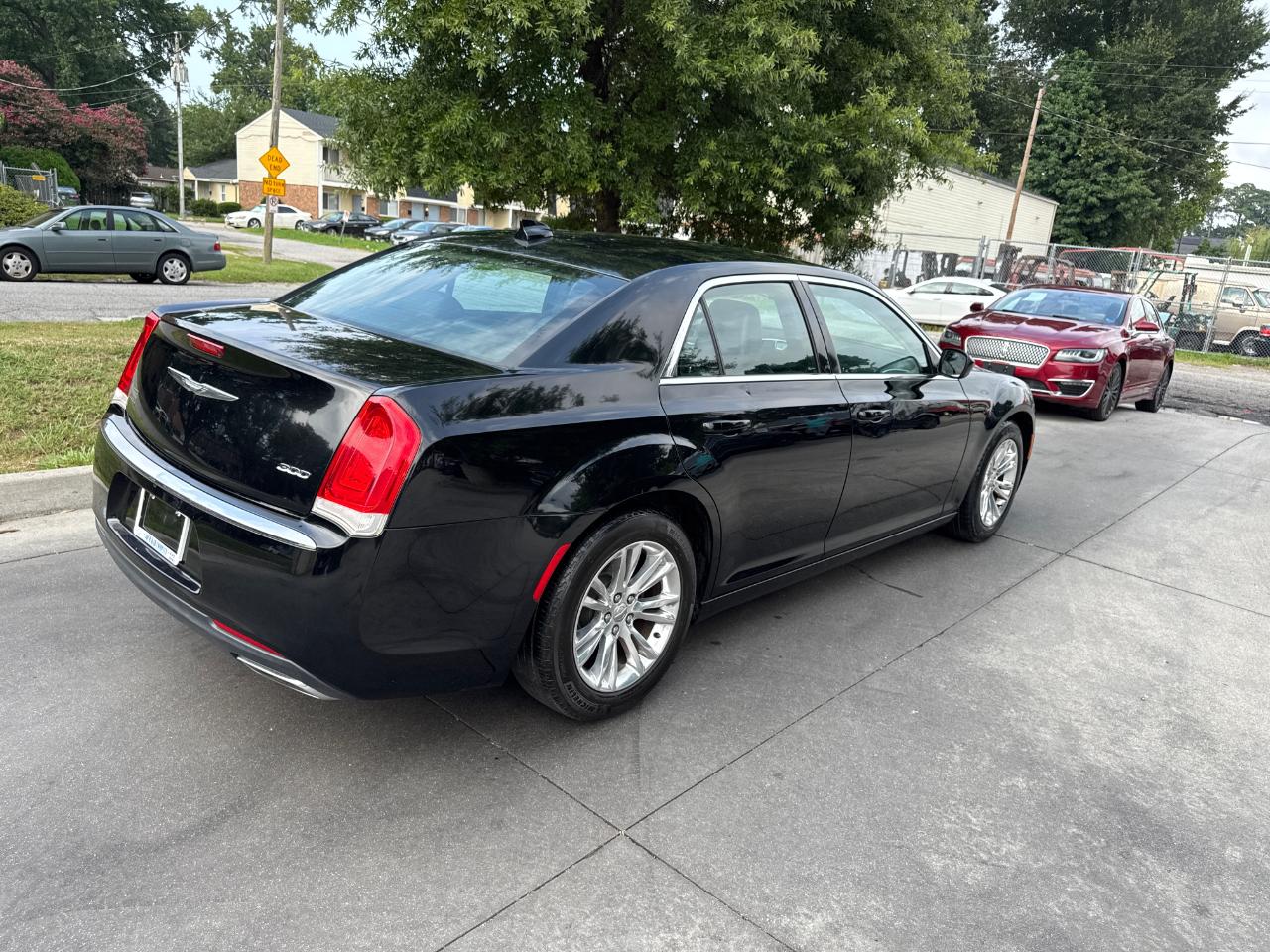 Chrysler 300 Limited RWD 2017