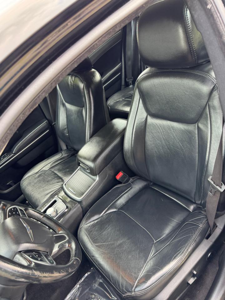 Chrysler 300 Limited RWD 2017