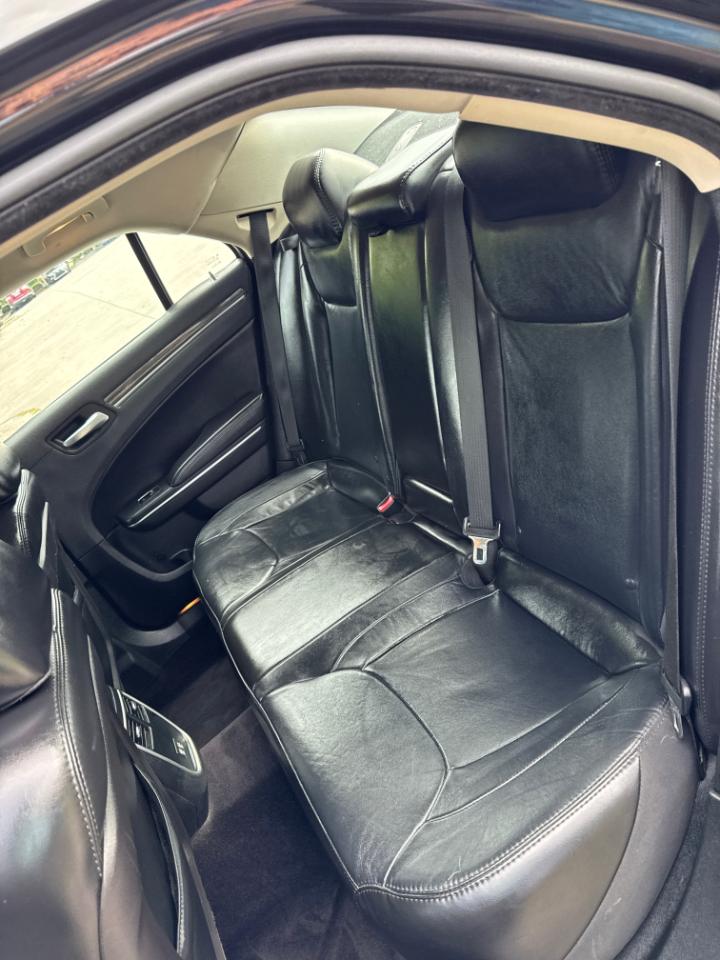 Chrysler 300 Limited RWD 2017