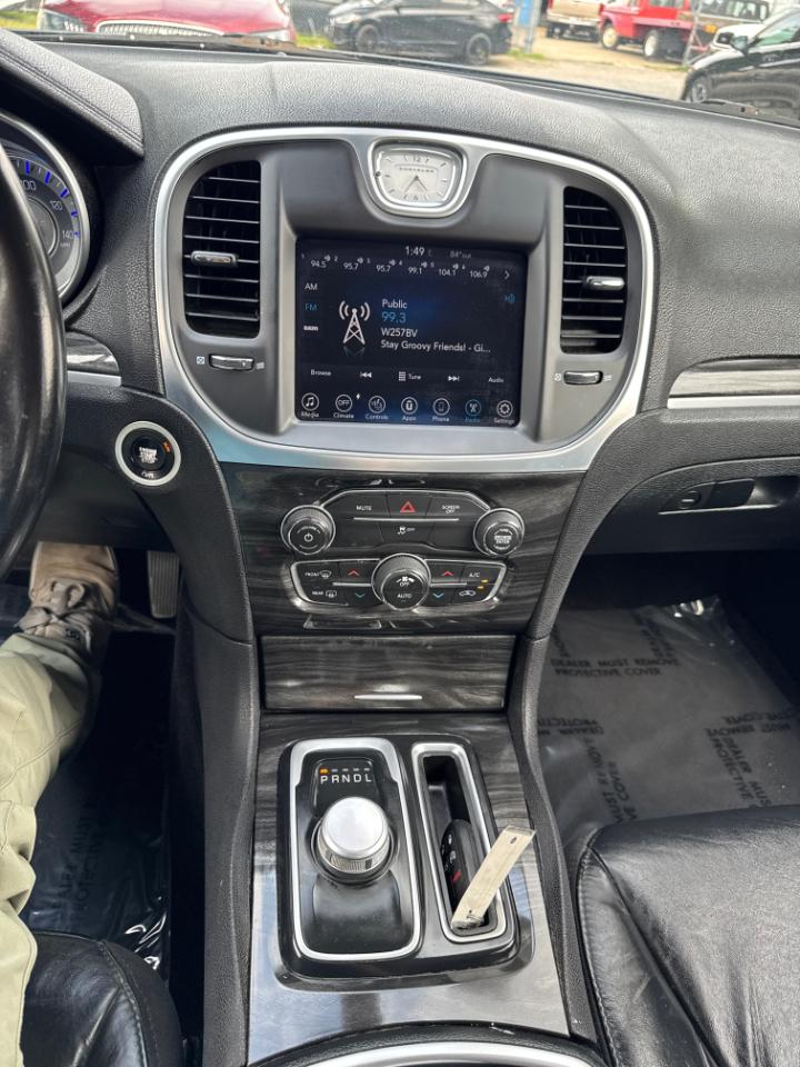 Chrysler 300 Limited RWD 2017