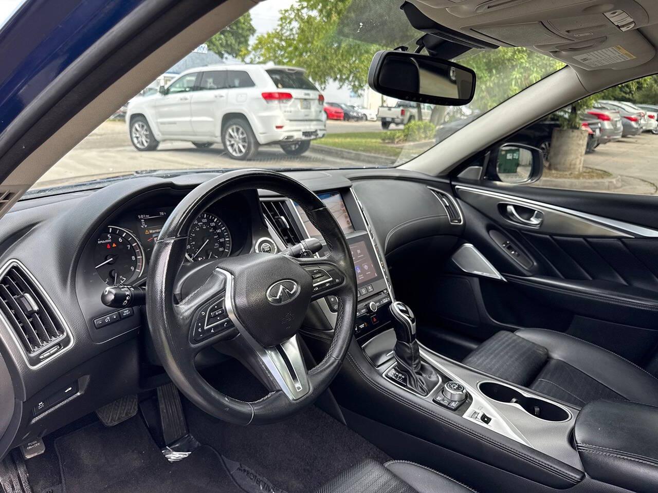 Infiniti Q50 3.0t Sport RWD 2019