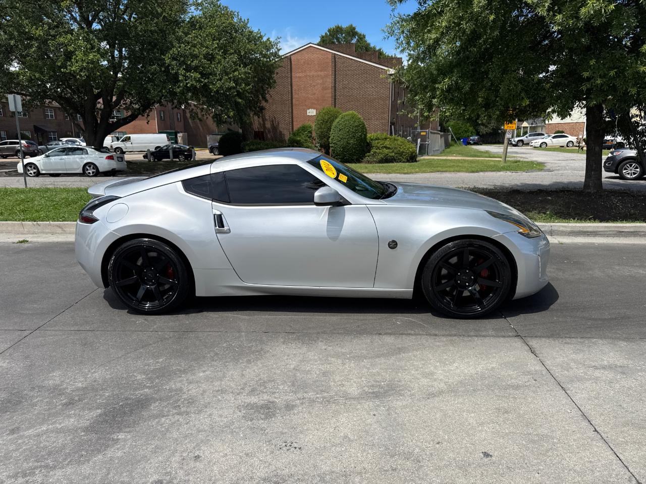 Nissan 370Z 2dr Cpe Auto 2014