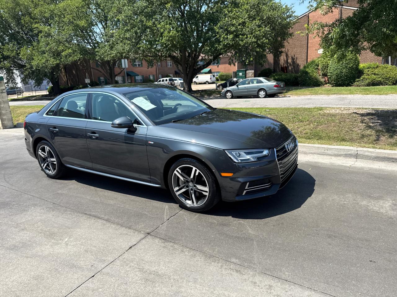 Audi A4 2.0 TFSI Auto Premium Plus quattro AWD 2017