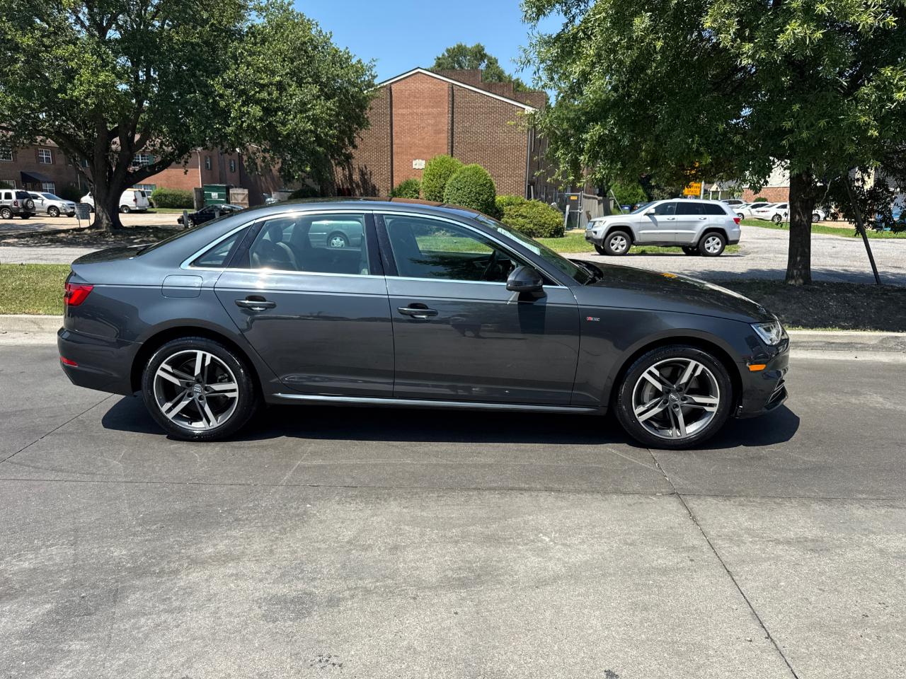 Audi A4 2.0 TFSI Auto Premium Plus quattro AWD 2017
