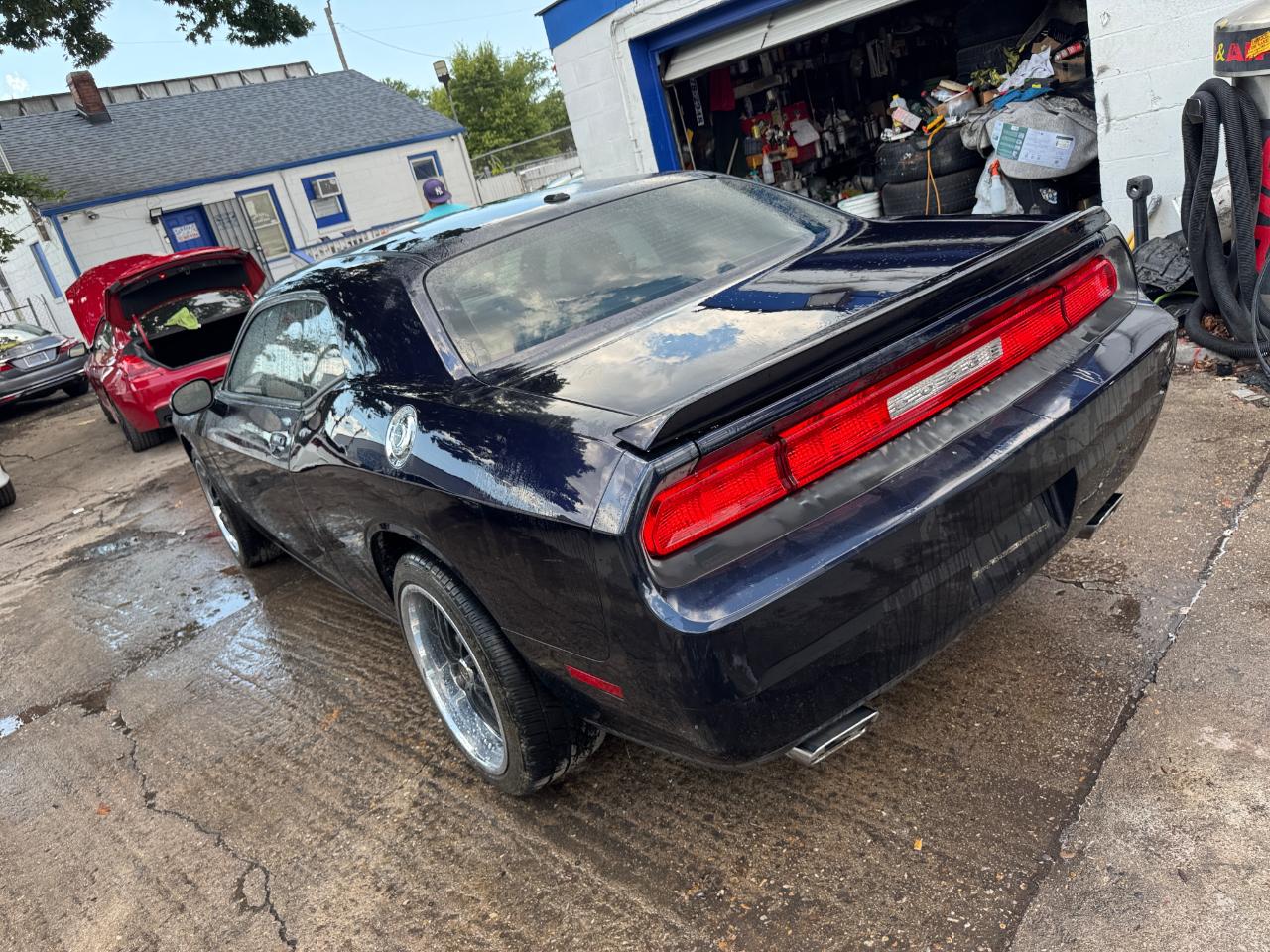 Dodge Challenger 2dr Cpe R/T 2012