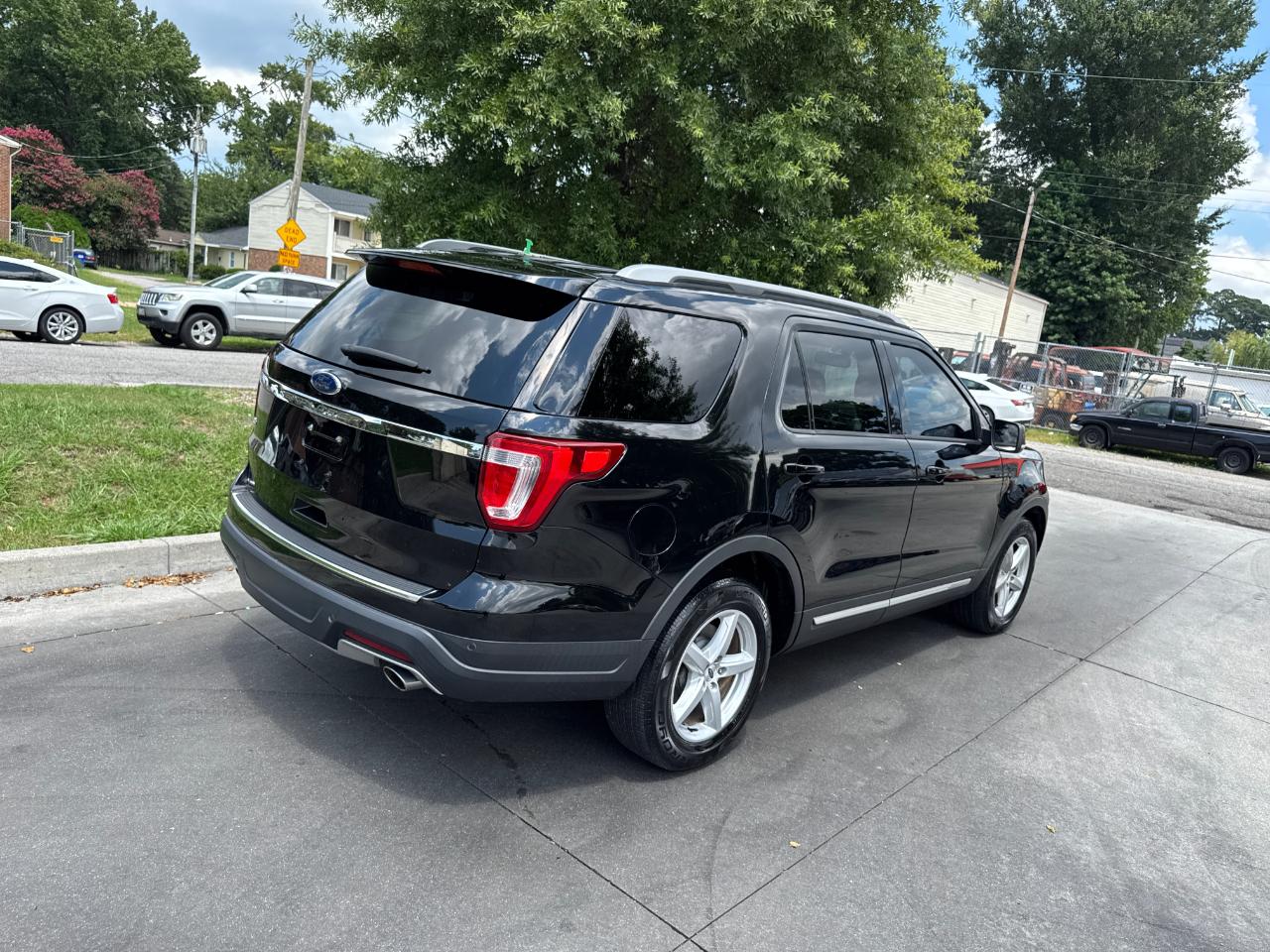 Ford Explorer XLT FWD 2018