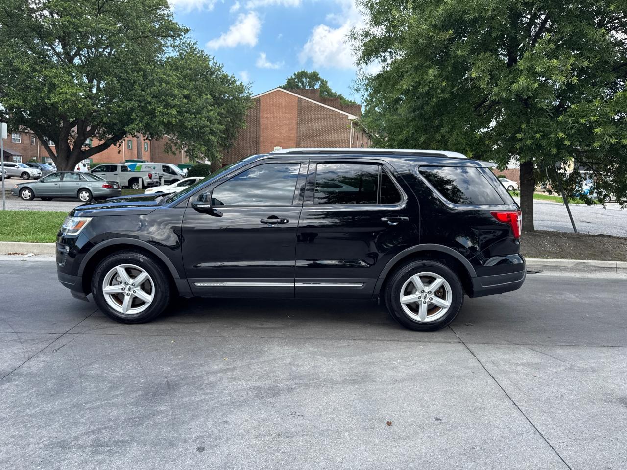 Ford Explorer XLT FWD 2018
