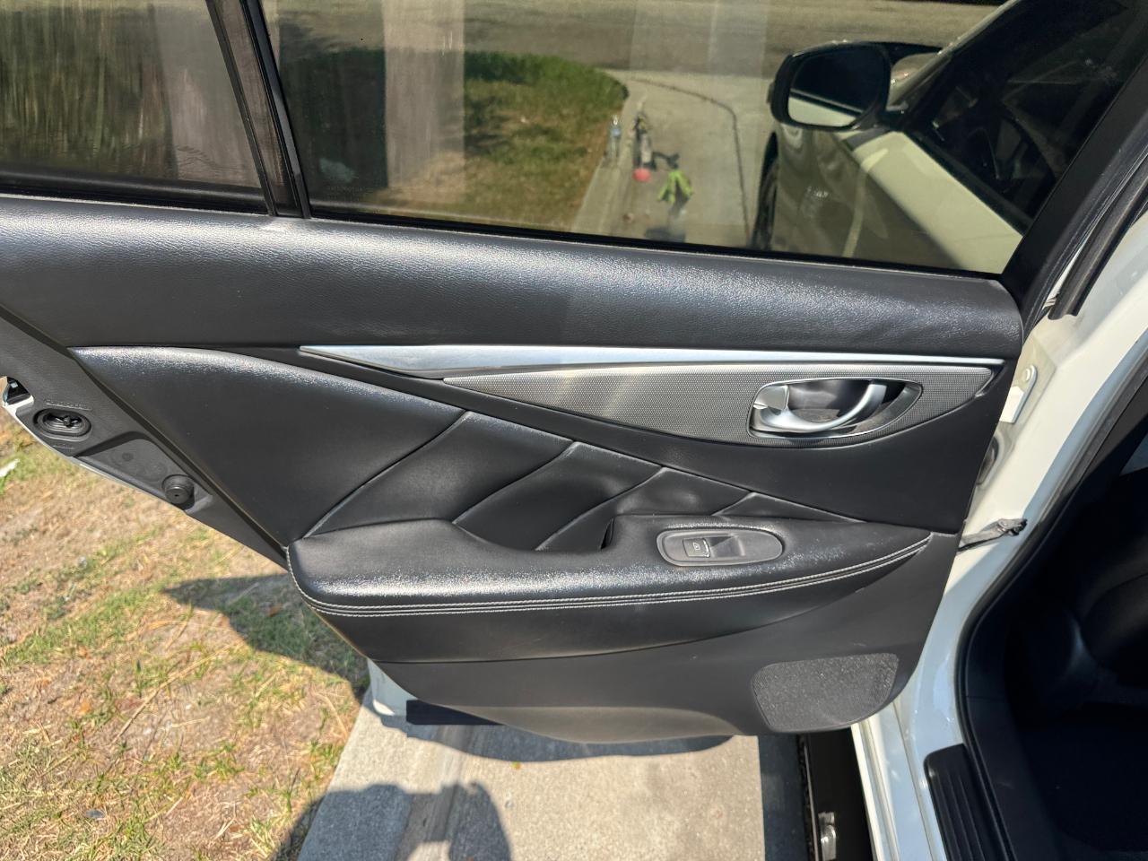 Infiniti Q50 3.0t Signature Edition RWD 2017
