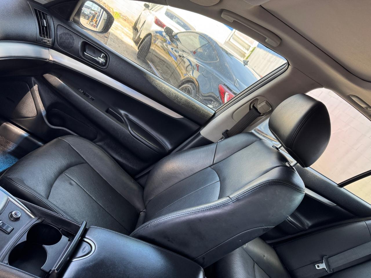 Infiniti Q40 4dr Sdn AWD 2015