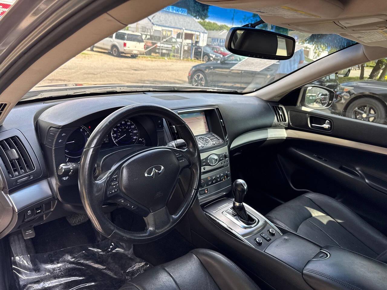 Infiniti Q40 4dr Sdn AWD 2015
