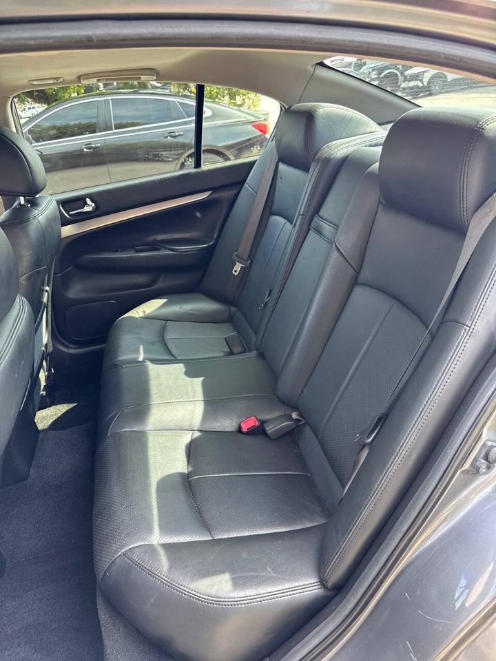 Infiniti Q40 4dr Sdn AWD 2015