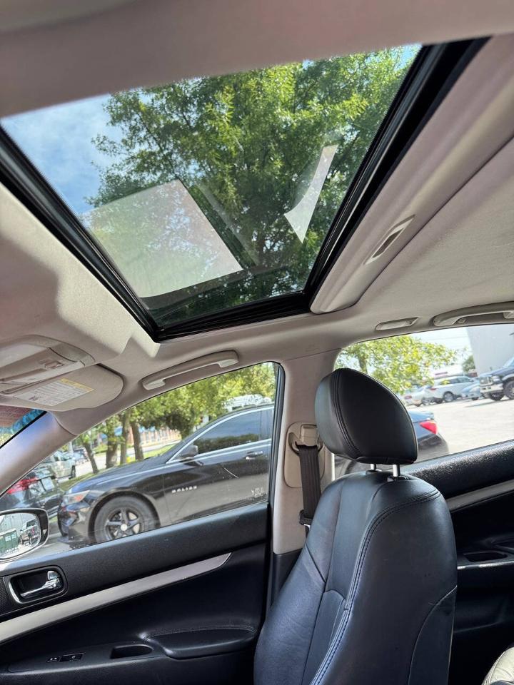 Infiniti Q40 4dr Sdn AWD 2015