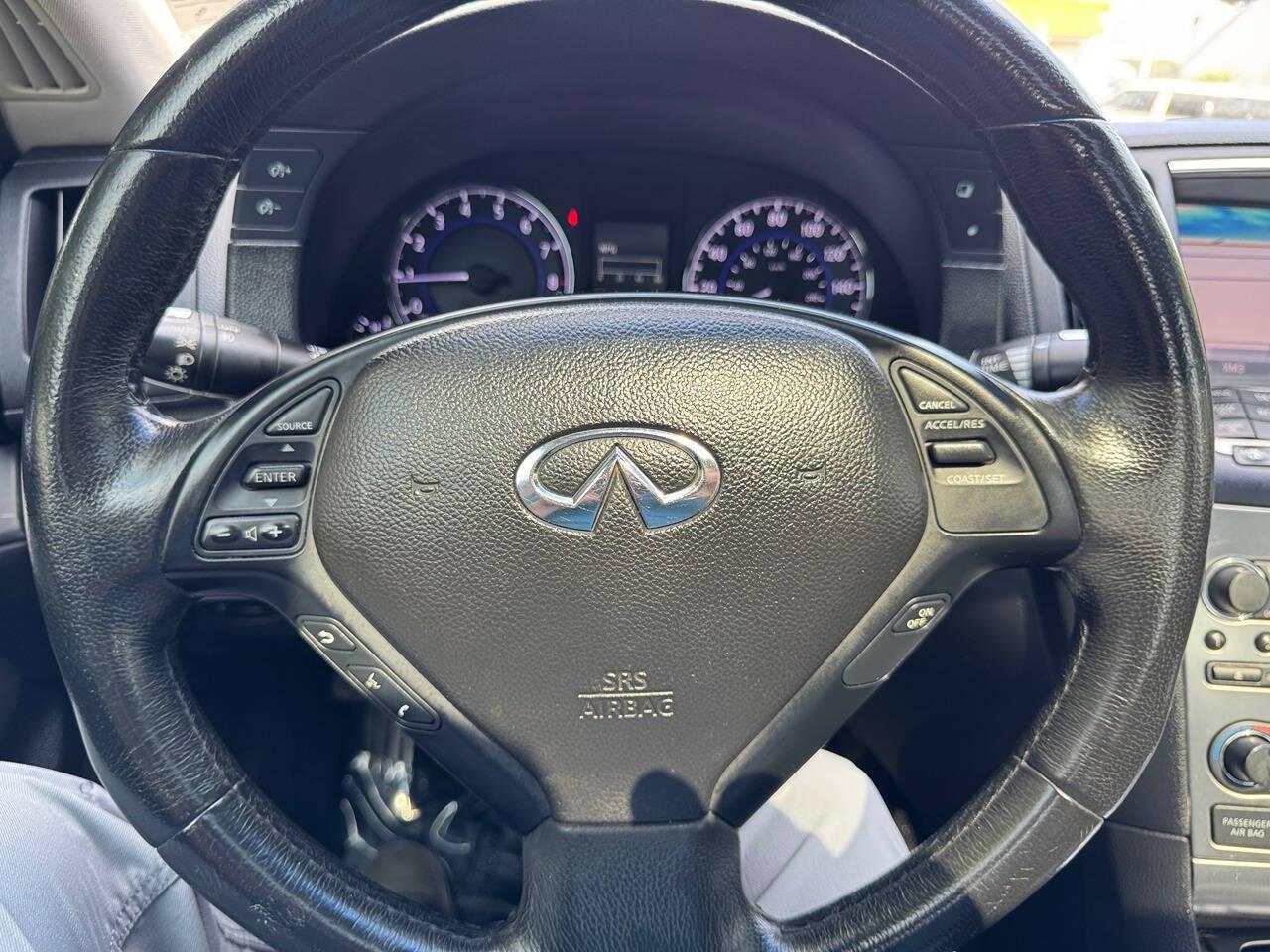 Infiniti Q40 4dr Sdn AWD 2015