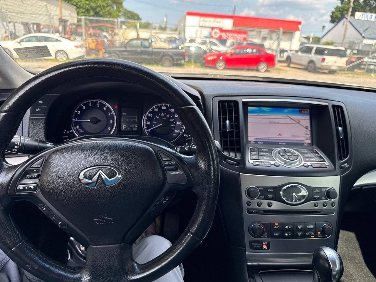 Infiniti Q40 4dr Sdn AWD 2015