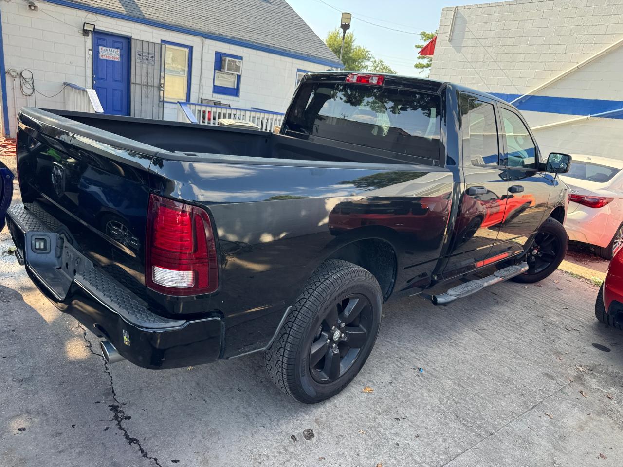 RAM 1500 4WD Quad Cab 140.5" Express 2014