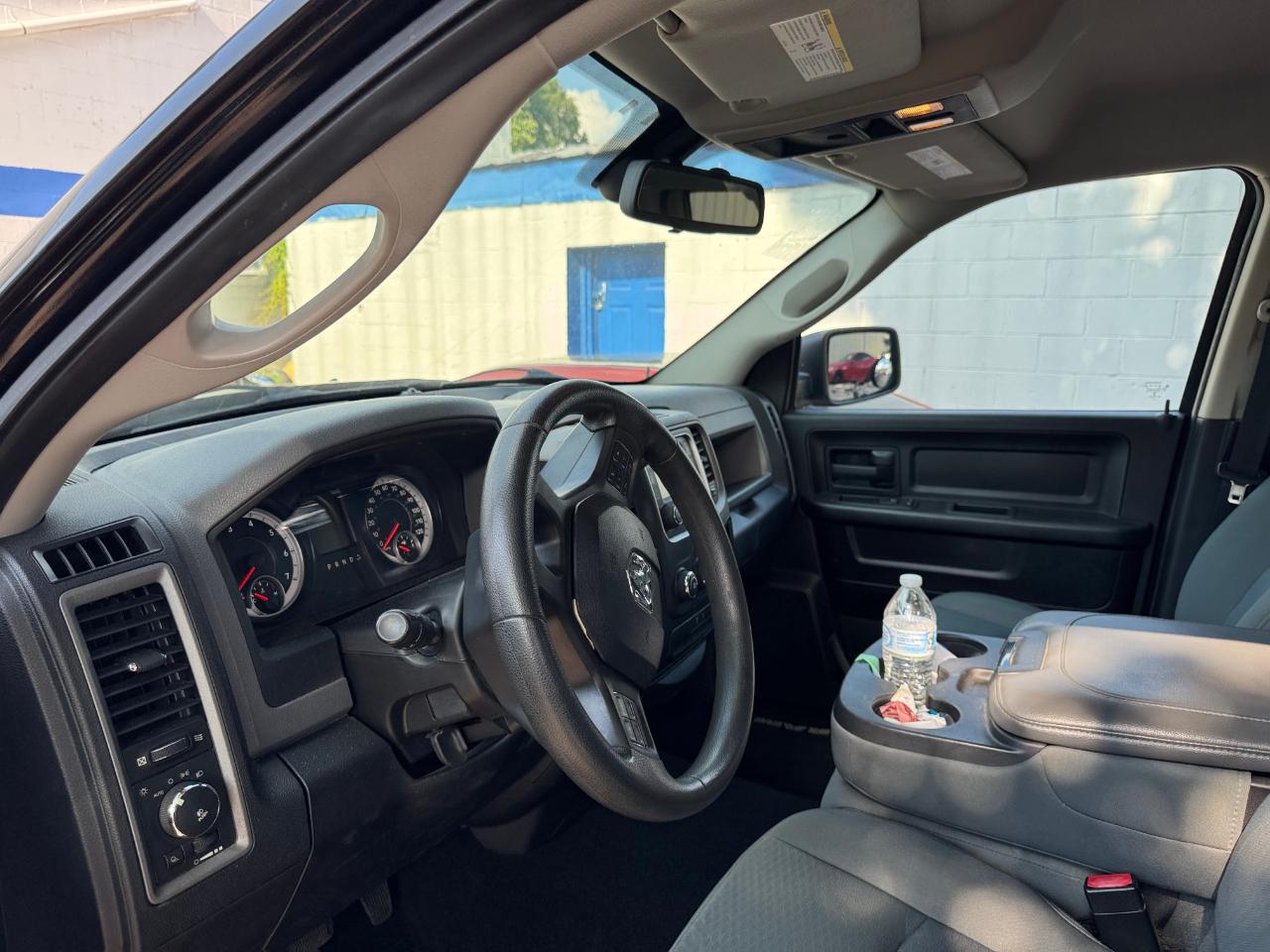RAM 1500 4WD Quad Cab 140.5" Express 2014