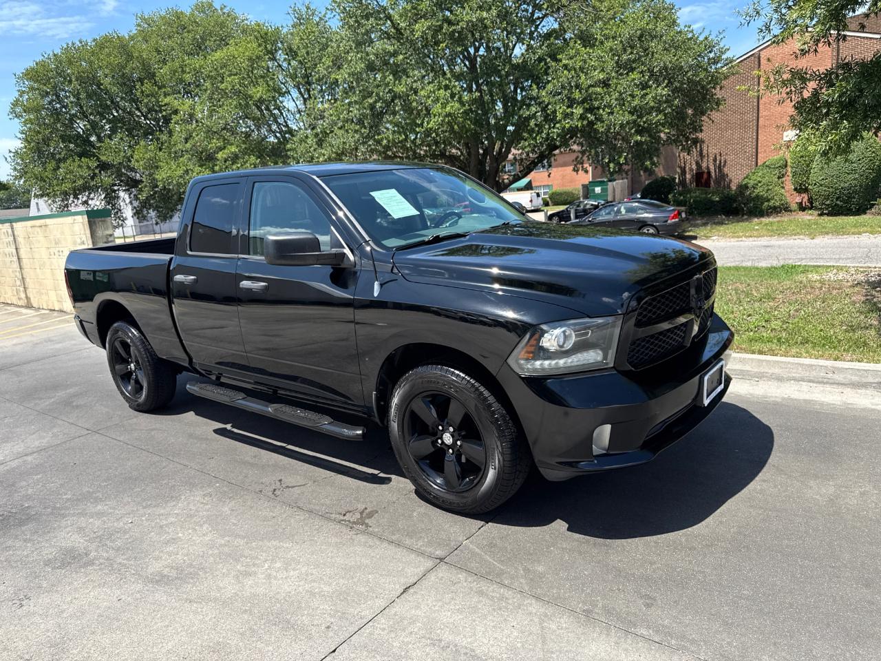 RAM 1500 4WD Quad Cab 140.5" Express 2014