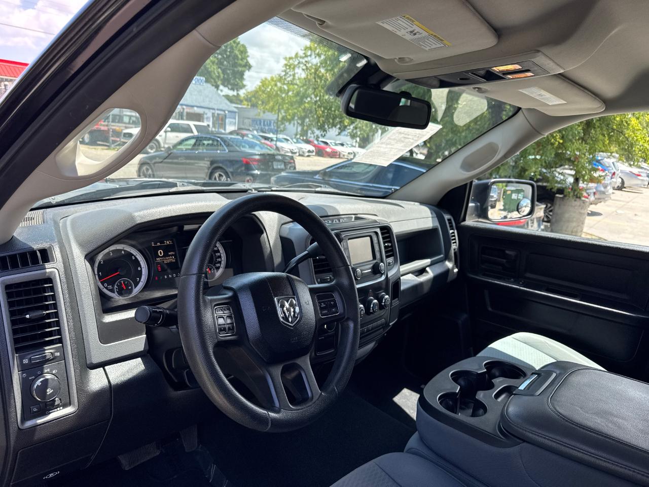RAM 1500 4WD Quad Cab 140.5" Express 2014
