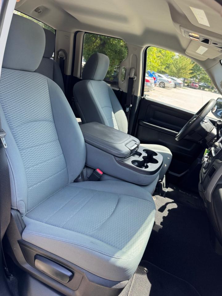 RAM 1500 4WD Quad Cab 140.5" Express 2014