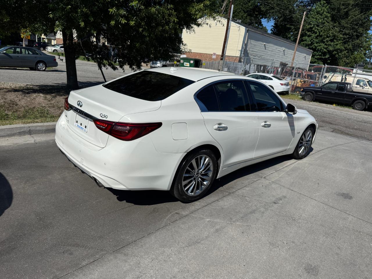 Infiniti Q50 3.0t LUXE AWD 2018