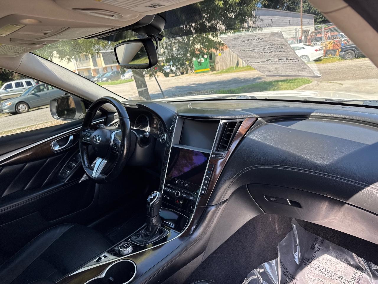 Infiniti Q50 3.0t LUXE AWD 2018