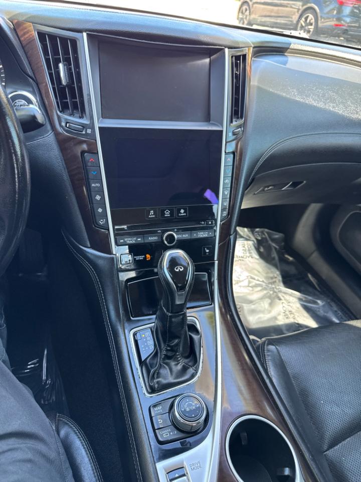 Infiniti Q50 3.0t LUXE AWD 2018