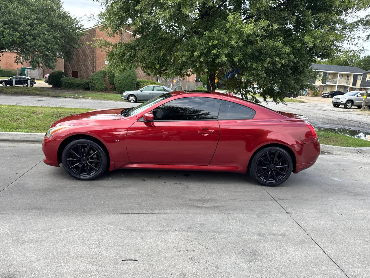 Infiniti Q60 Coupe 2dr Auto AWD 2015