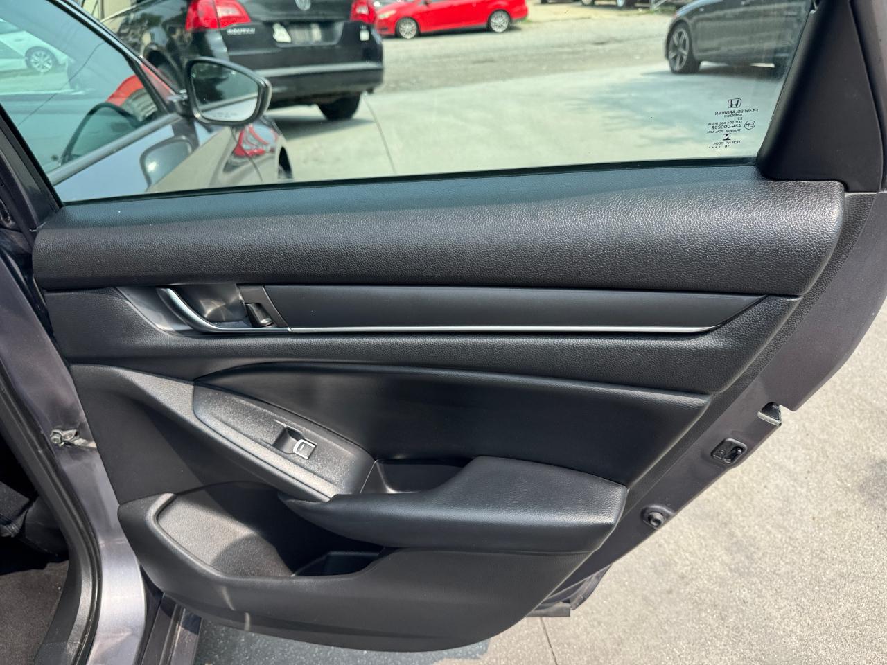 Honda Accord Sedan LX 1.5T CVT 2018