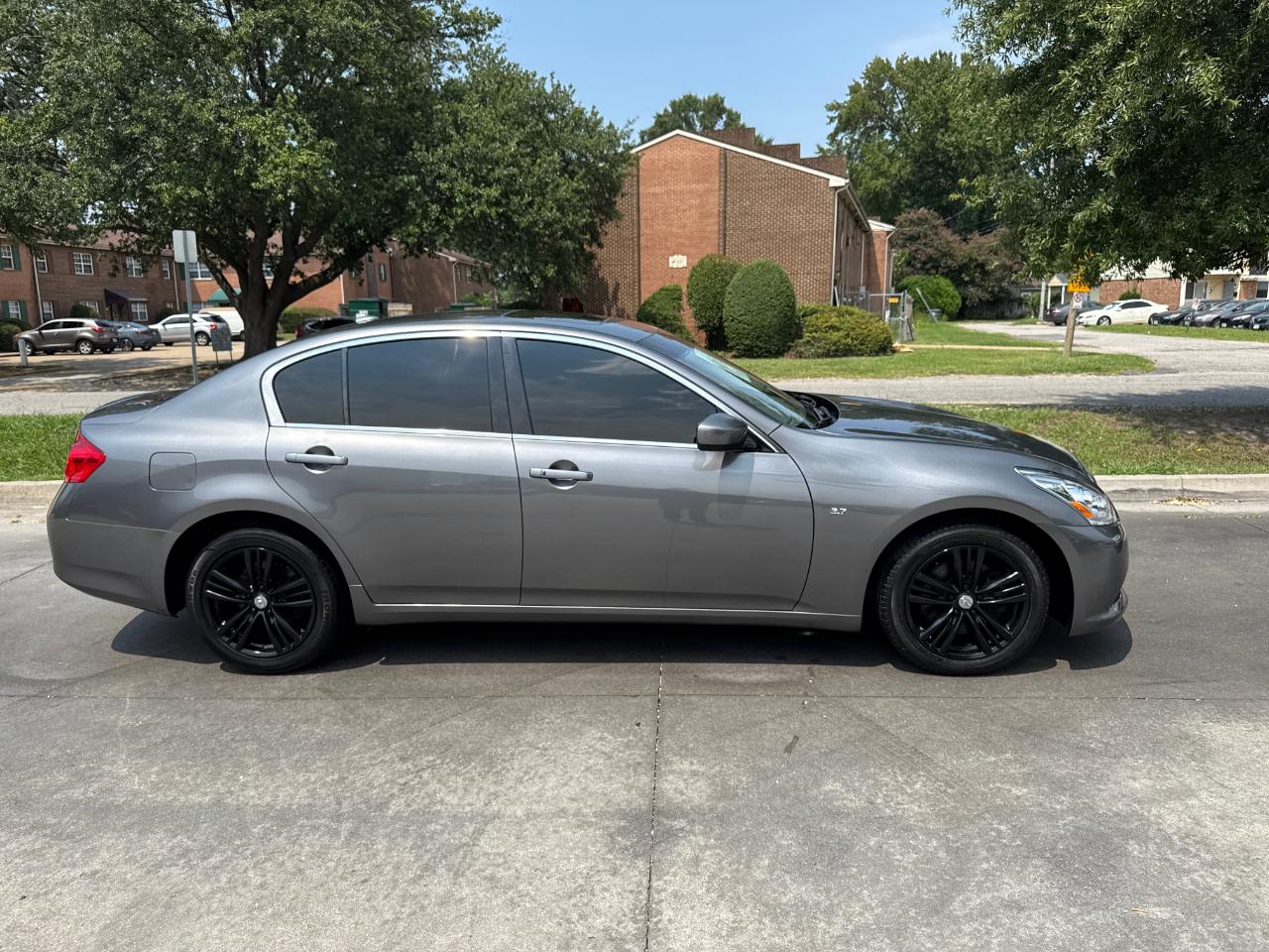 Infiniti Q40 4dr Sdn AWD 2015