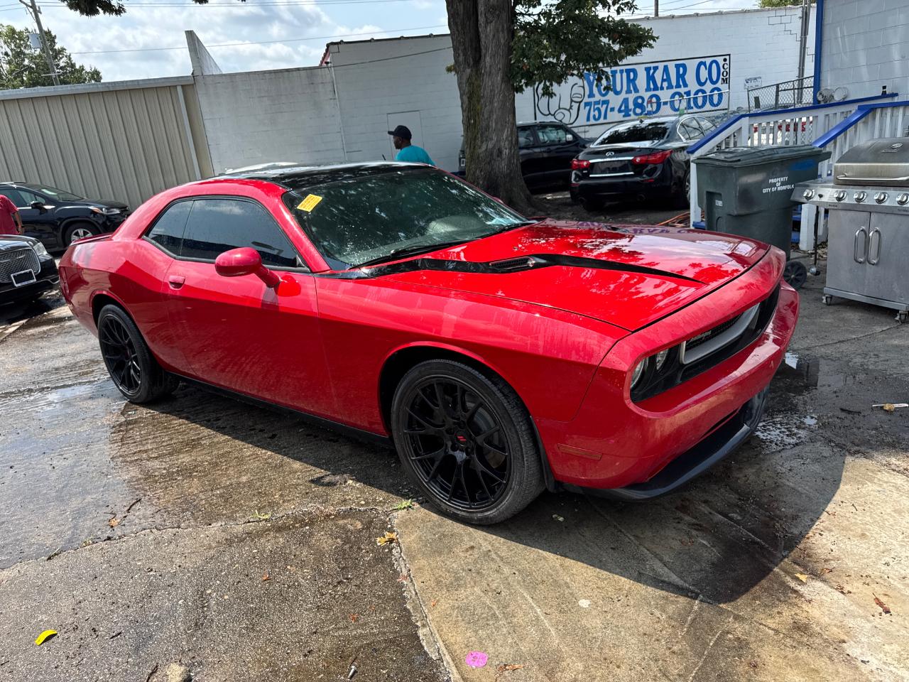 Dodge Challenger 2dr Cpe SXT Plus 2012