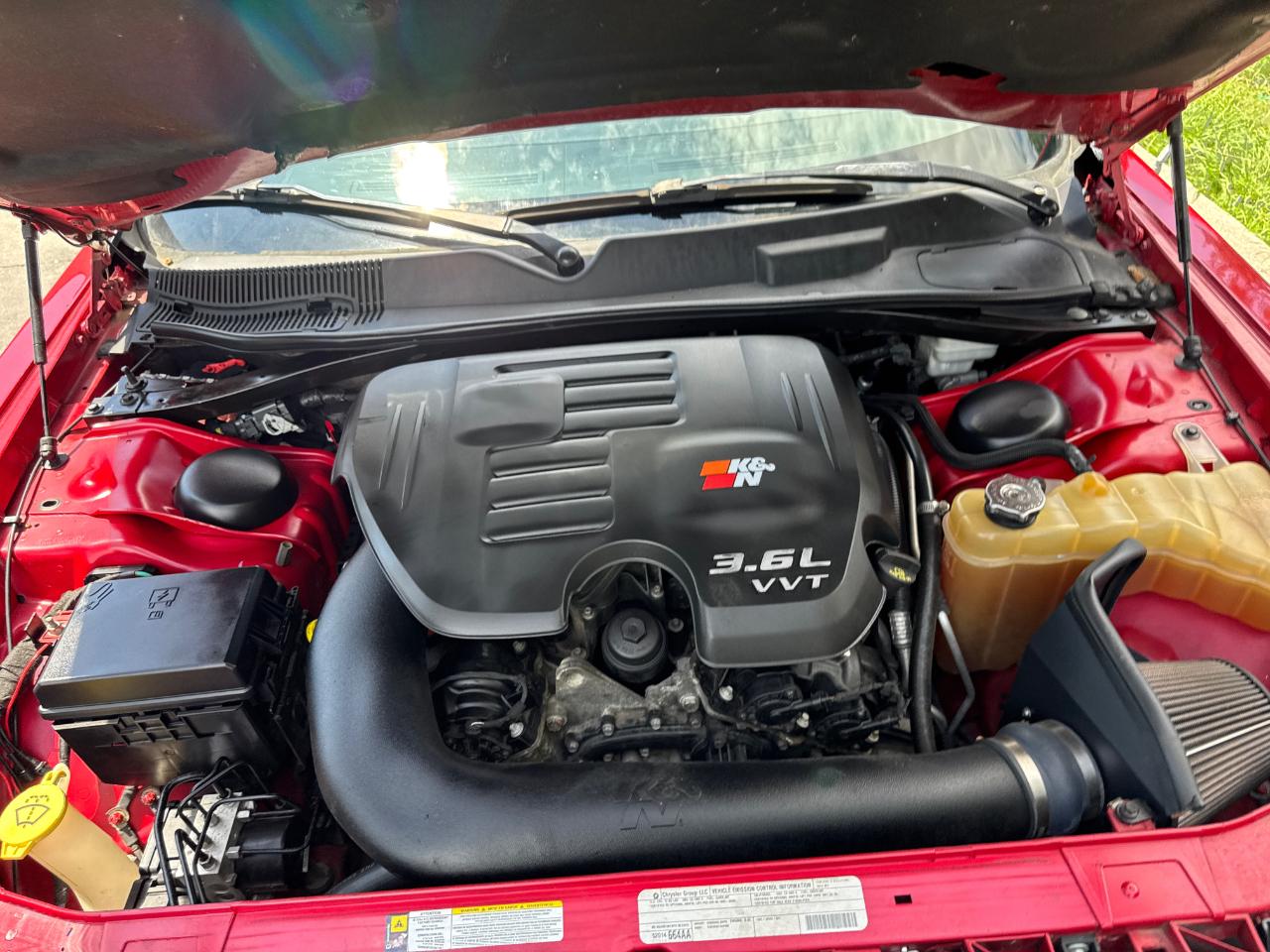 Dodge Challenger 2dr Cpe SXT Plus 2012