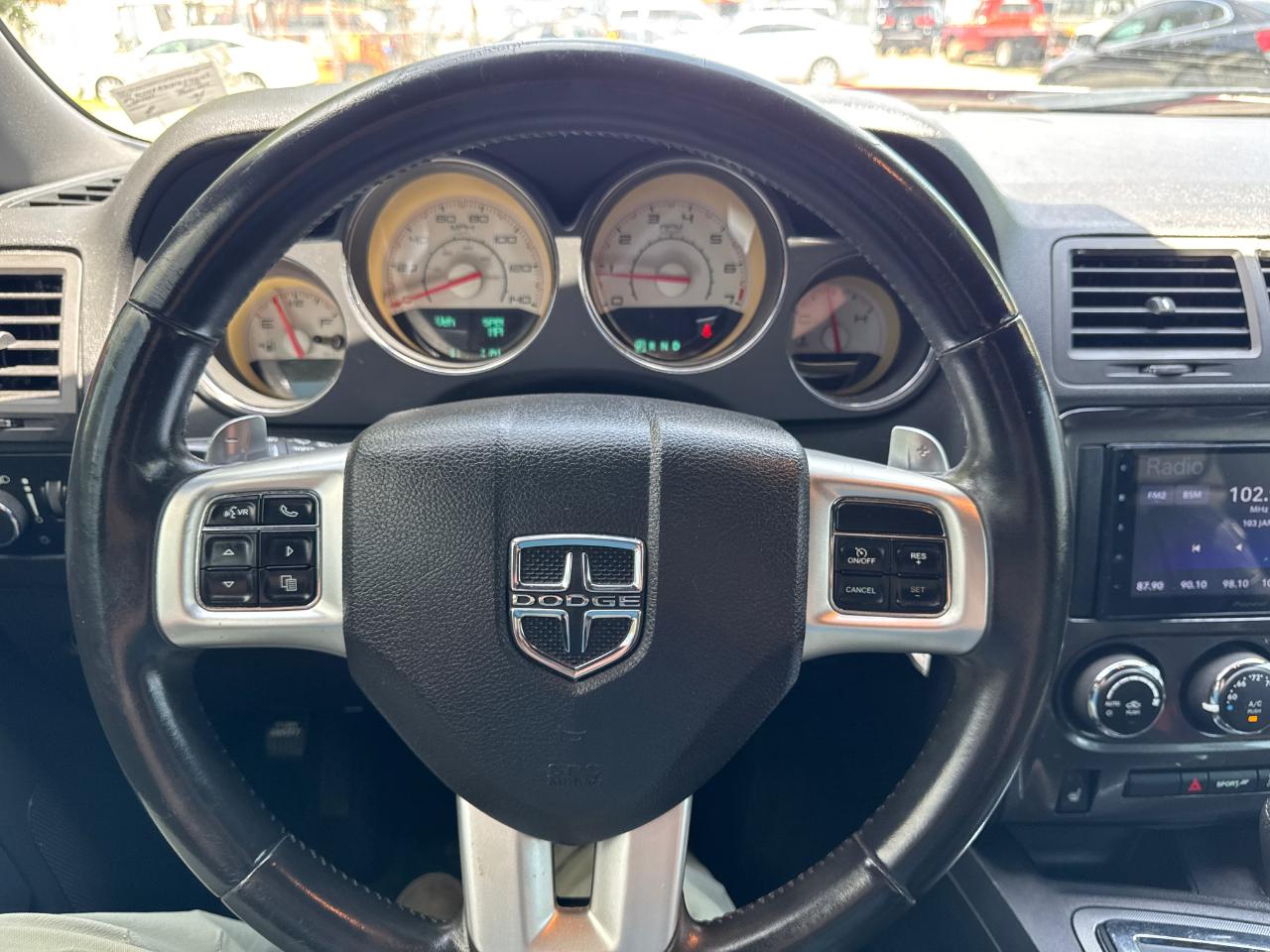 Dodge Challenger 2dr Cpe SXT Plus 2012