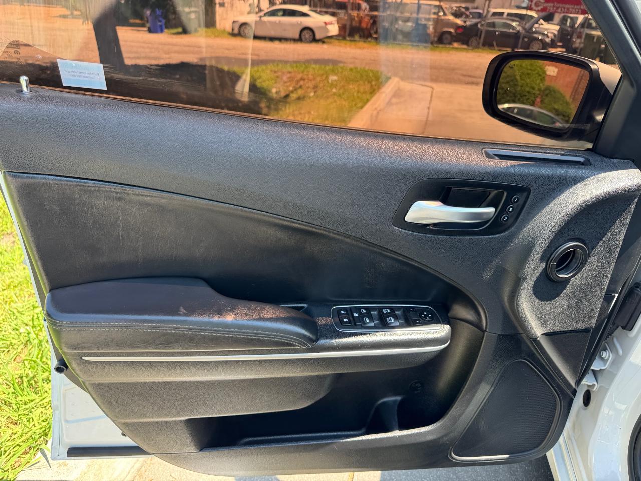 Dodge Charger SXT RWD 2020