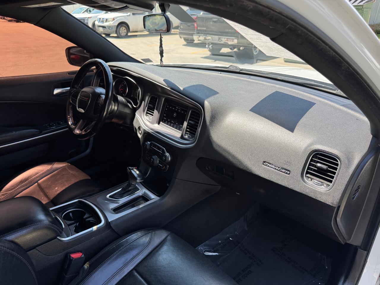 Dodge Charger SXT RWD 2020