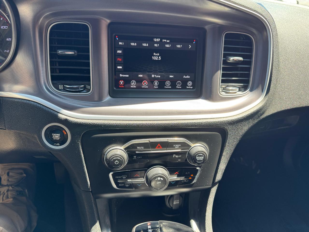Dodge Charger SXT RWD 2020
