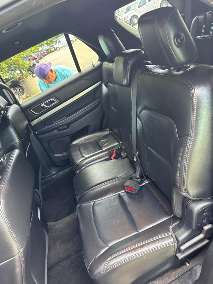 Ford Explorer XLT 4WD 2018