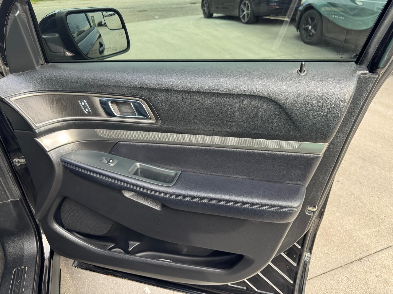 Ford Explorer XLT 4WD 2018