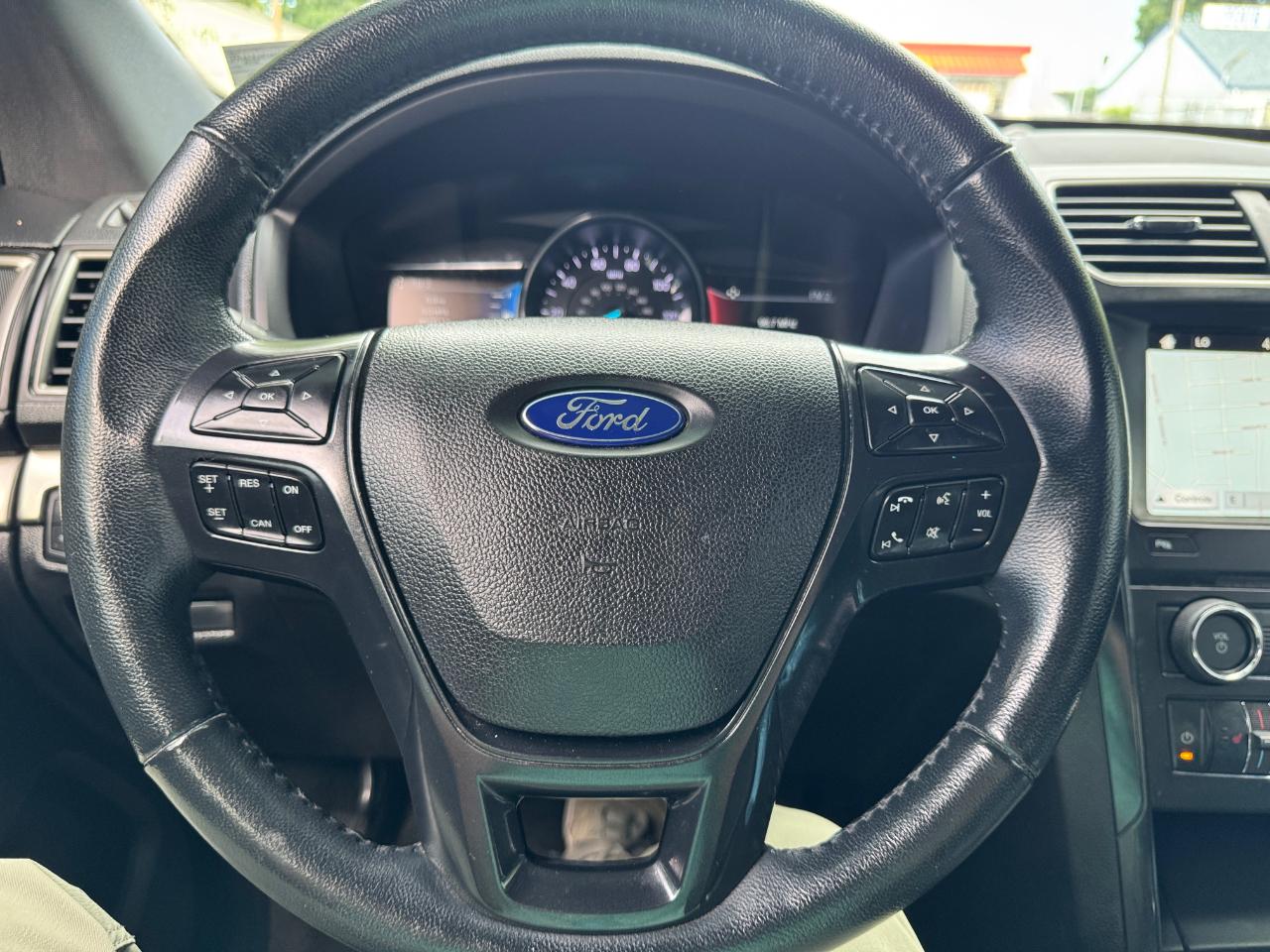 Ford Explorer XLT 4WD 2018