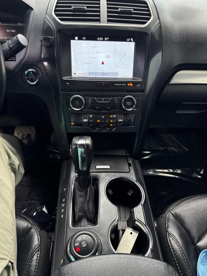 Ford Explorer XLT 4WD 2018
