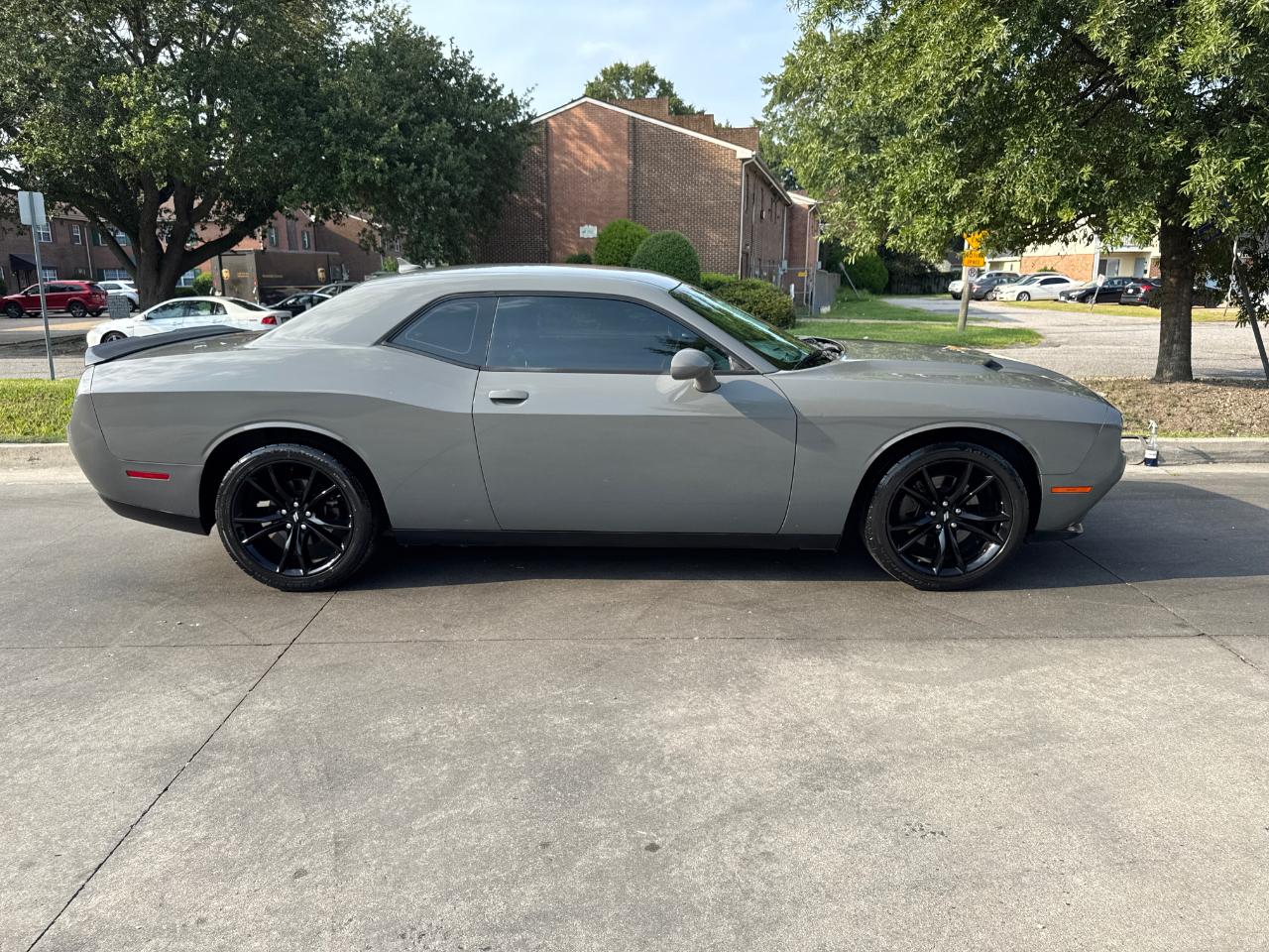 Dodge Challenger SXT Plus Coupe 2017