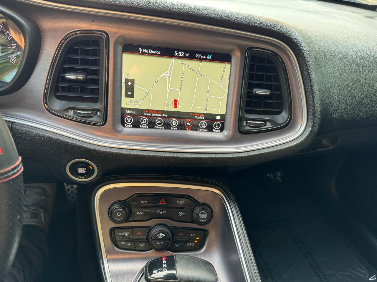 Dodge Challenger SXT Plus Coupe 2017